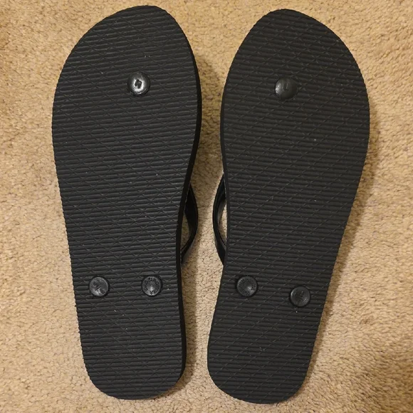 Juicy Couture Black Sandals with Rhinestone Bow - Picture 8 of 8